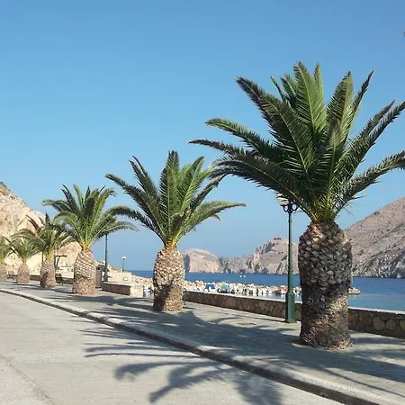 Manousos' Ξενοδοχείο *