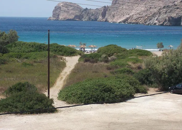 Manousos' * Galissas