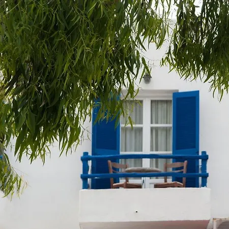 Manousos' Hotel Galissas